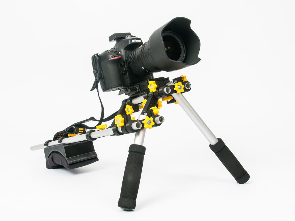 DSLR shoulder rig assembled with a camera mounted
